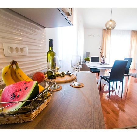 Apartamento Olive Tree Podstrana Exterior foto