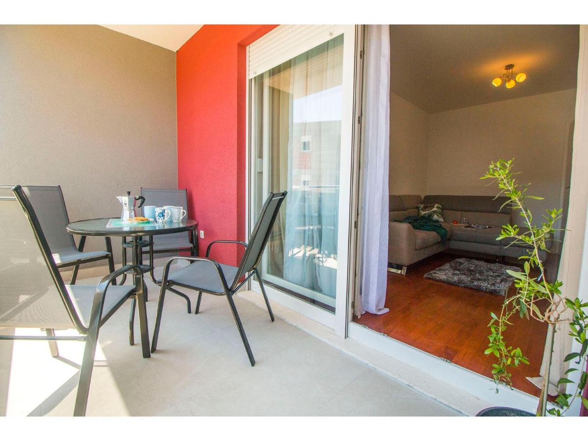 Apartamento Olive Tree Podstrana Exterior foto